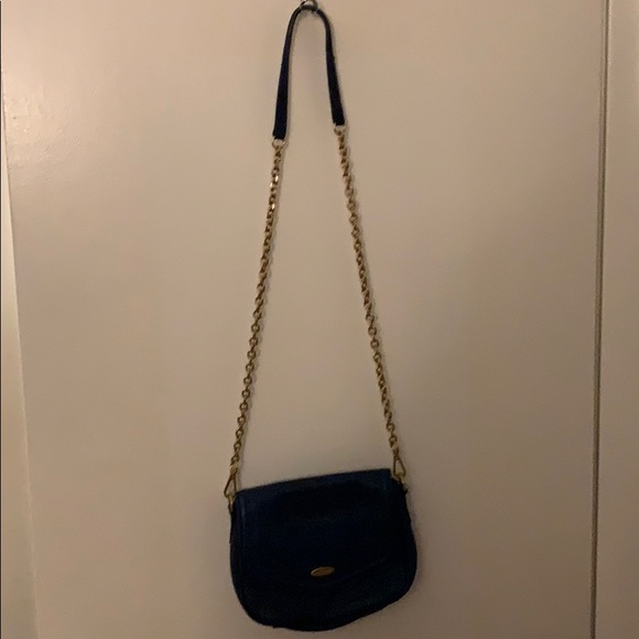 Tahari crossbody leather bag - Picture 2 of 5